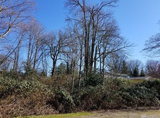 27 13th Ave S, Des Moines, WA 98198