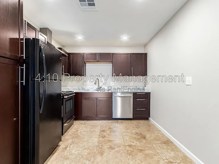 103 S McKemy St #A — Photo 10