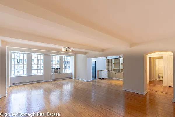 Rented by McDonagh Real Estate | media 25