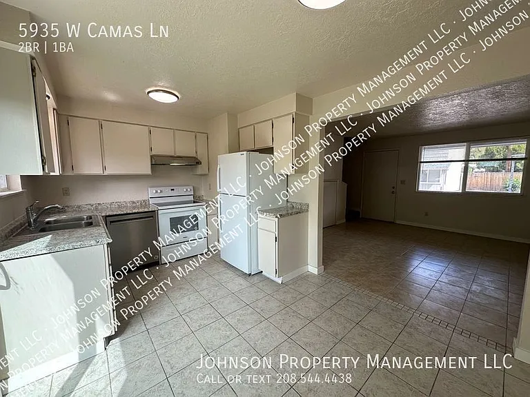 5935 W Camas Ln — Photo 3