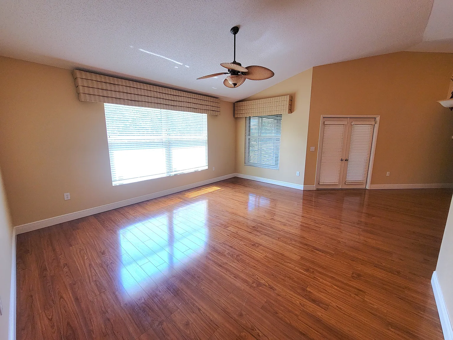 2 bed, 1534 sqft, $2,150 — Photo 2