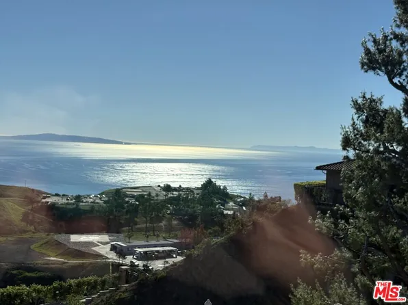 23255 W Paloma Blanca Dr, Malibu, CA 90265