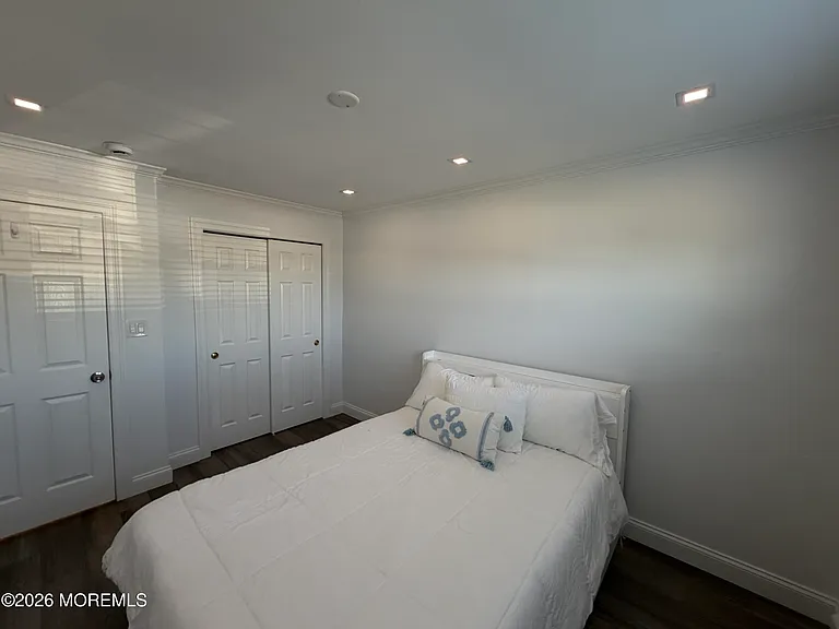 135 Wharfside Dr — Photo 11