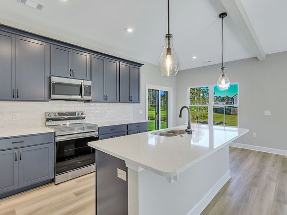 Laurel - Kitchen Ernest Homes