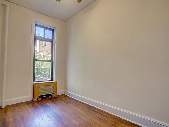4th image of 159 W 73rd St APT 3R