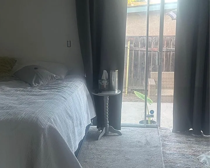 1180 Grove Ave — Photo 7