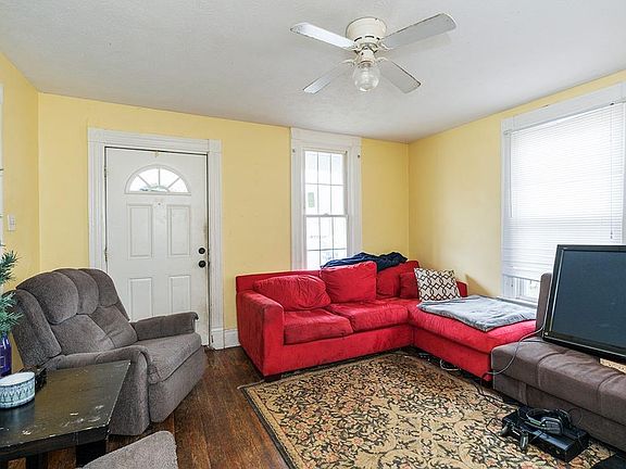 4th image of 426 Park Ave