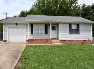 1048 Bush Ave, Oak Grove, KY 42262