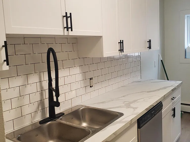 387 Edison Ave — Photo 10