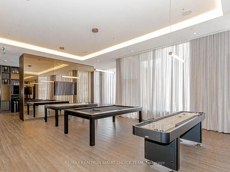 11 Yorkville Ave #5002 — Photo 41