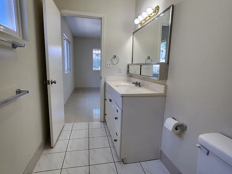 519 Hiram Ln #A — Photo 24