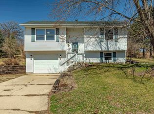 440 Summit Ave, Monticello, WI 53570