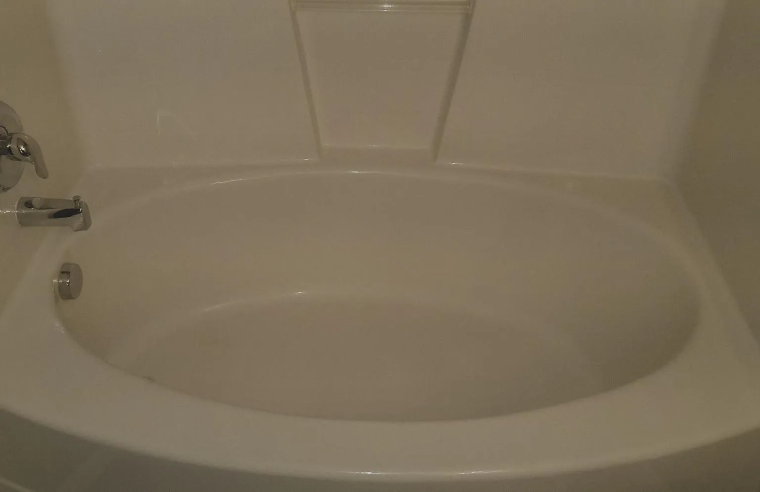 3 bed, 1400 sqft, $1,700 — Photo 3