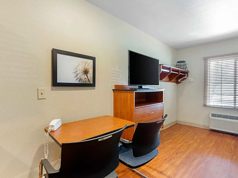 Studio Suite - 2 Queen Beds