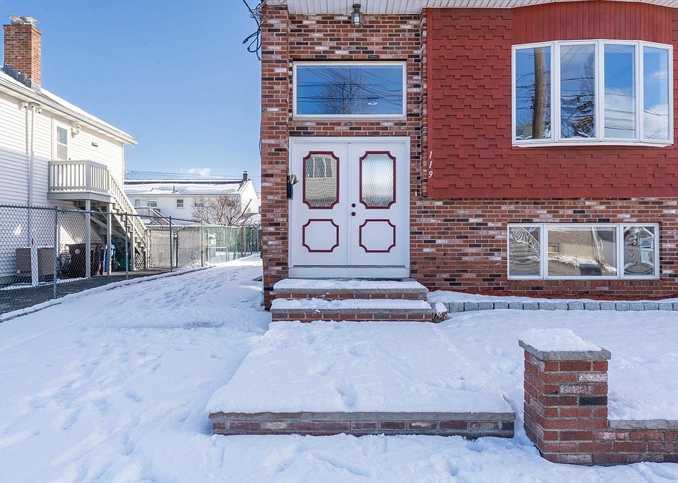 1st image of 119 Marshall St #119