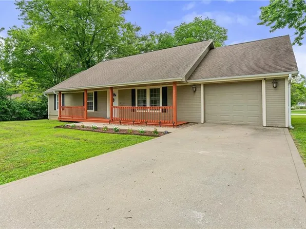 800 E North Main St, Richmond, MO 64085