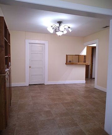 5th image of 851 S San Augustine Ave