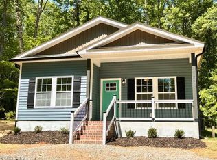 7471 Olin Rd, Pfafftown, NC 27040