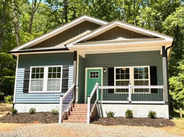 7471 Olin Rd, Pfafftown, NC 27040