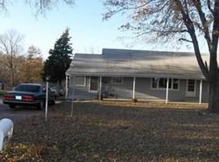 1724 Berry Rd, Independence, MO 64057