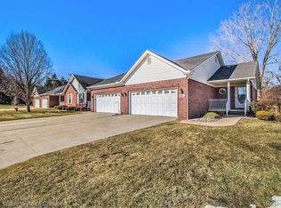 461 Victoria Ln, Romeo, MI 48065