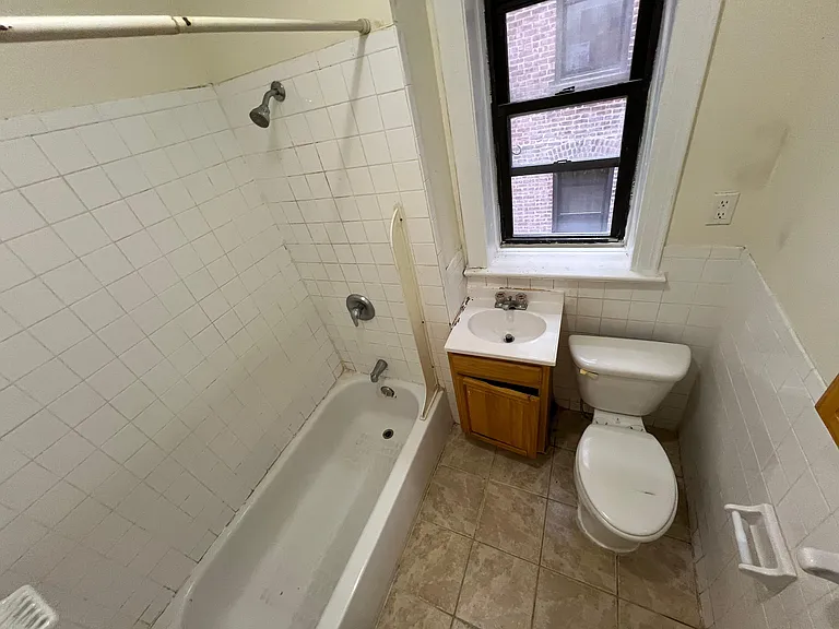 318 Fairmount Ave #8E — Photo 10