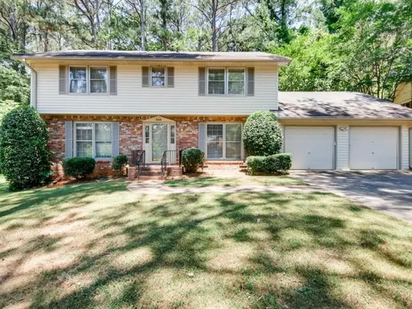 988 Vineyard Cir, Stone Mountain, GA 30083