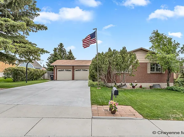743 Ranger Dr, Cheyenne, WY 82009