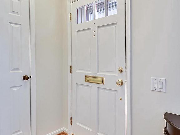 4th image of 1343 Chetworth Ct