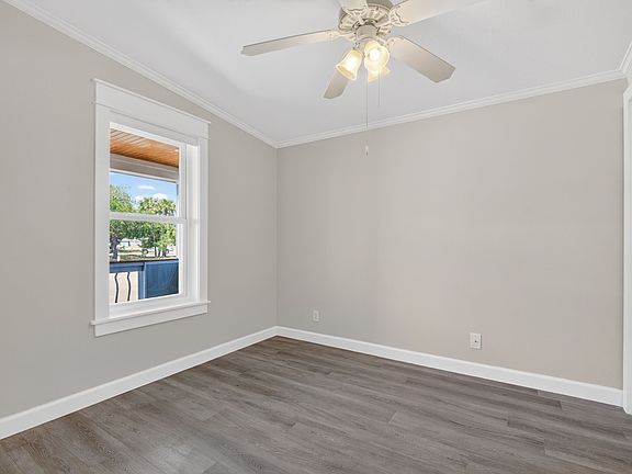 20th image of 3177 N Huntington Ave