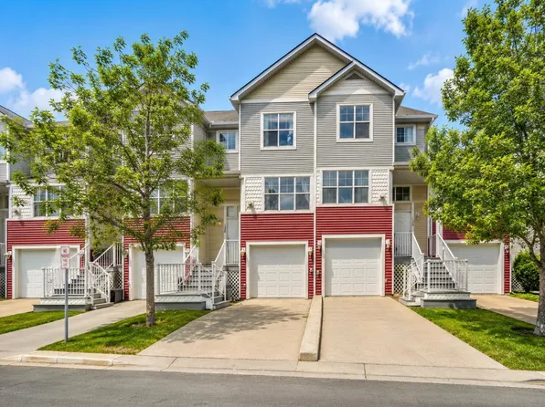 120 Country Village Cpe NE, Calgary, AB T3K 5K2
