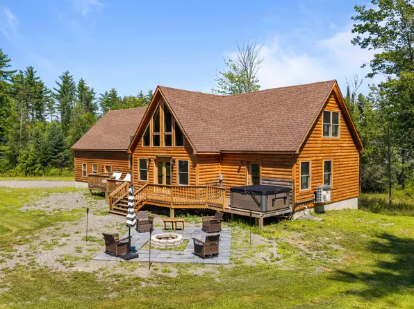 243 Silvers Mills Road, Dexter, ME 04930