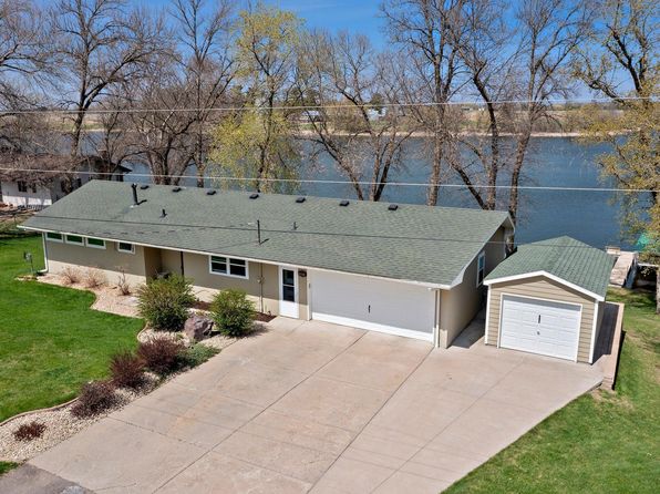 4991 337th Ave NE, Cambridge, MN 55008