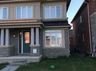 3076 Robert Brown Blvd, Oakville, ON L6M 4L7