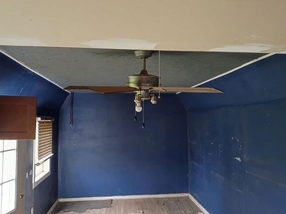 3rd image of 1576 Barrywood Cir W