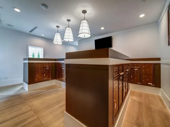 Avril Cambridge Village