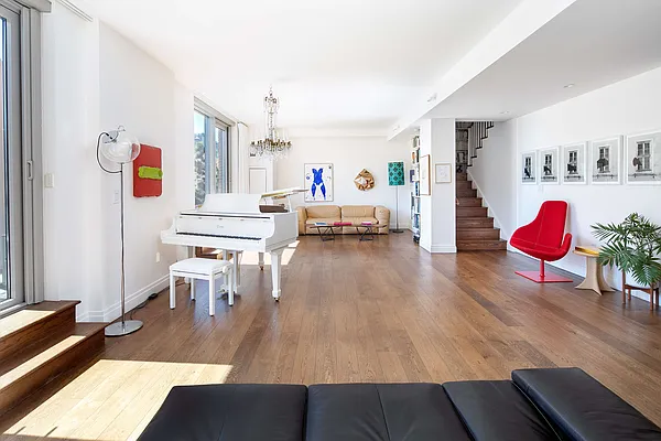 Sold by Compass | media 21