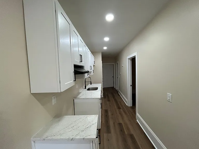 110 Lee Ave #1 — Photo 3
