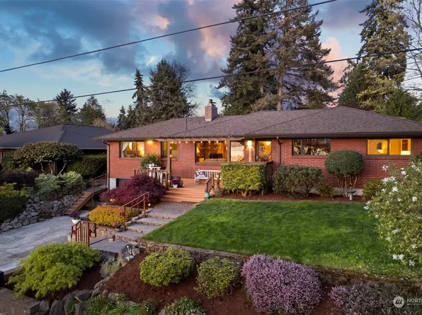 18240 8th Avenue SW, Normandy Park, WA 98166
