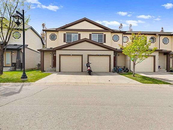 2nd image of 81 E Copperpond Lndg SE