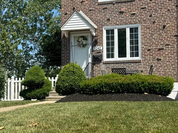 5242 Gramercy Dr, Clifton Heights, PA 19018