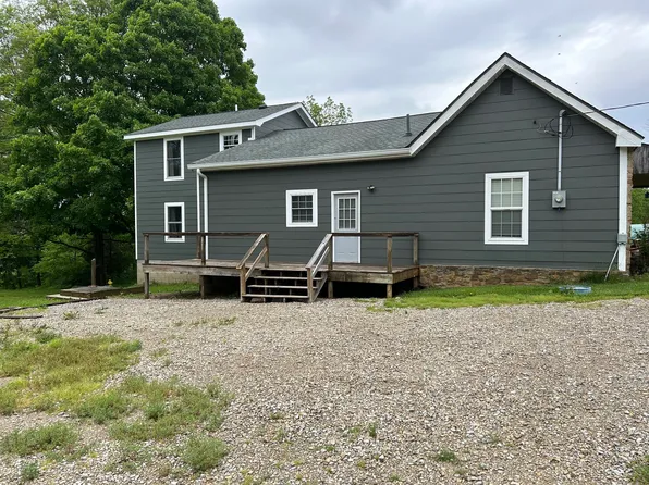 11074 N Cross St, Hope, IN 47246