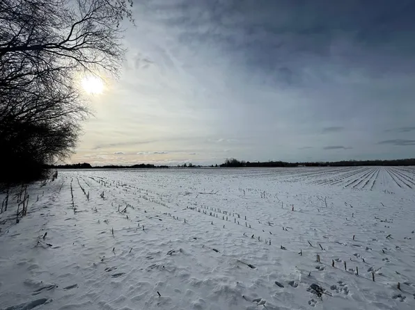 35 Vickers St NE, Cambridge, MN 55008