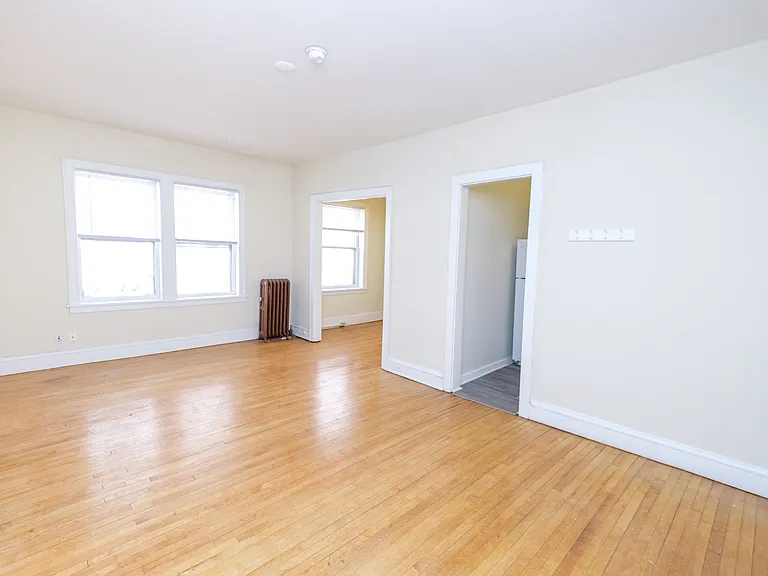 James Apartments | 2886 — Photo 15