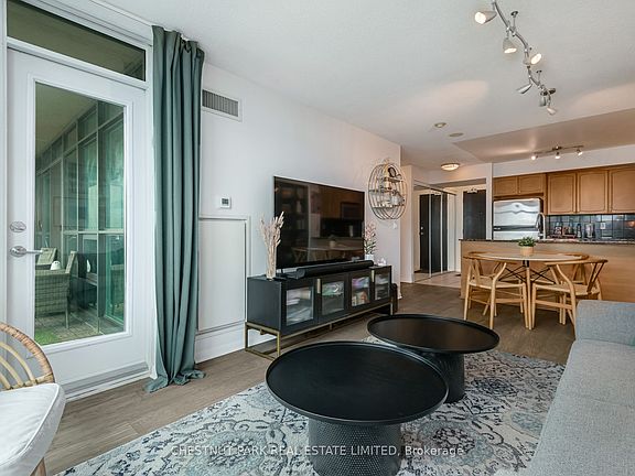 4th image of 231 Fort York Blvd #1110