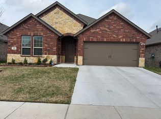 552 Winthrop Rd, Fate, TX 75189