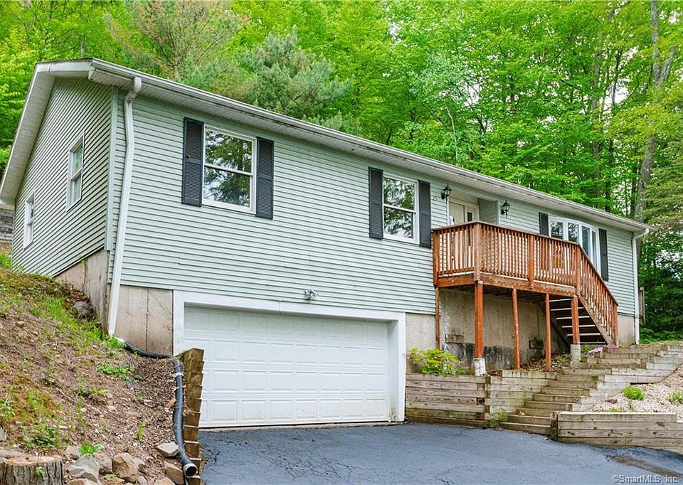1st image of 25 Hillcrest Dr