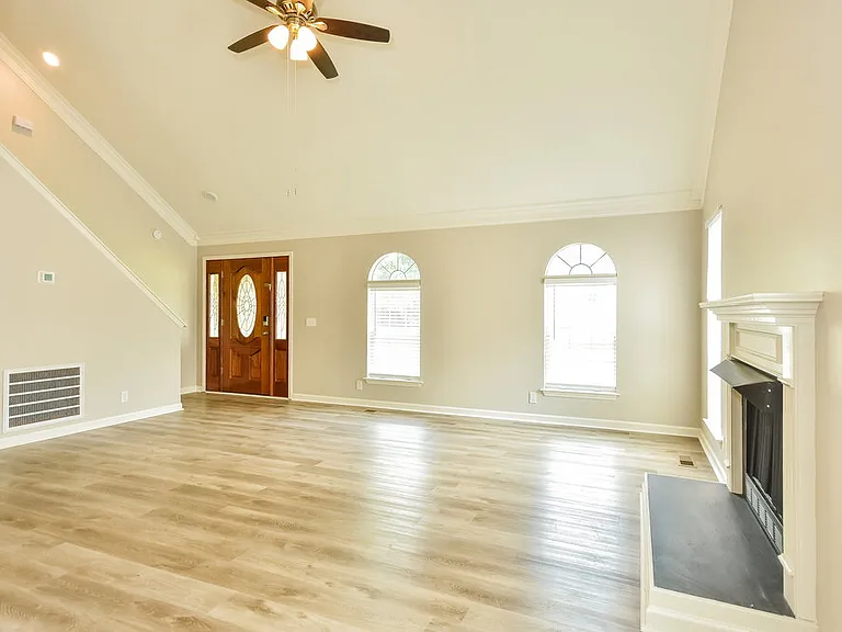 3408 Cobble St — Photo 5