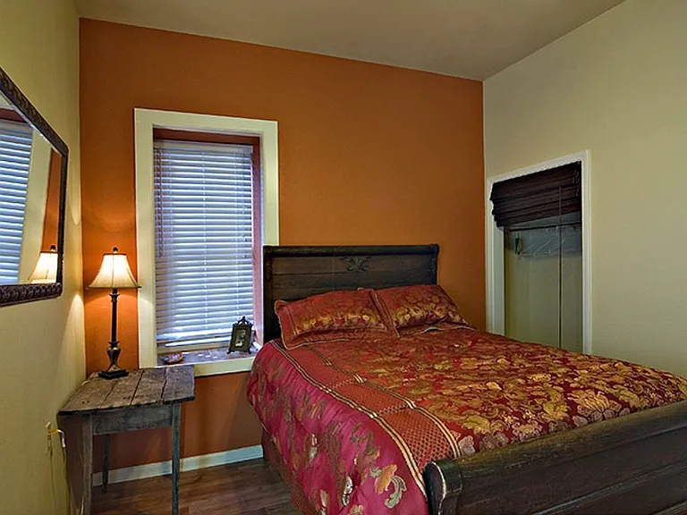 122 N Main St #7 — Photo 4