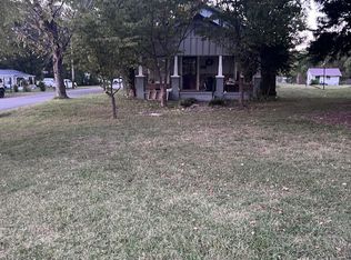 308 E Market St, Decherd, TN 37324